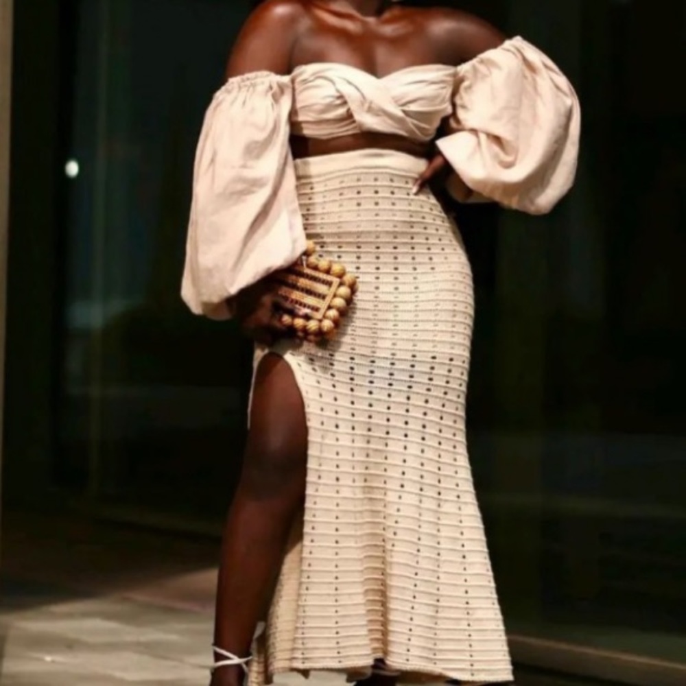 Please do not buy. I am looking for this top.